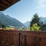 Haus Glueck Stubaital Διαμέρισμα *