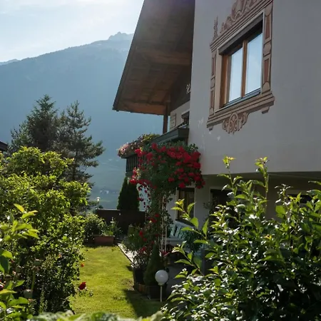 Haus Glueck Stubaital Apartman Neustift im Stubaital