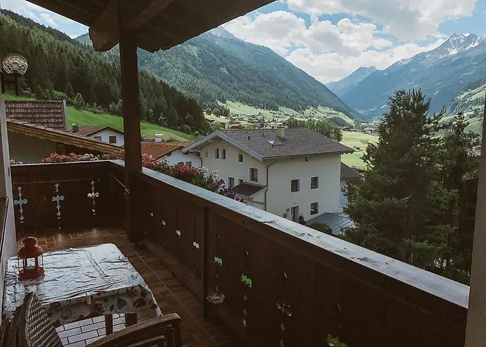 Appartement Haus Glueck Stubaital