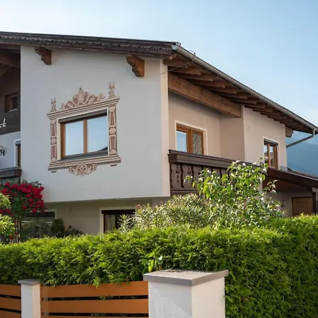 Апартаменты Haus Glueck Stubaital