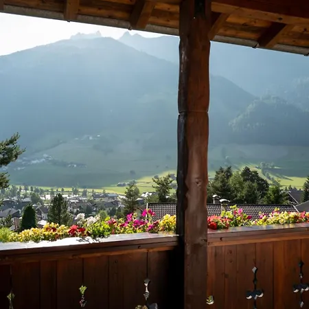 Апартаменты Haus Glueck Stubaital