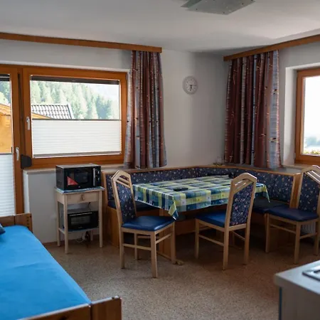 Апартаменты Haus Glueck Stubaital *